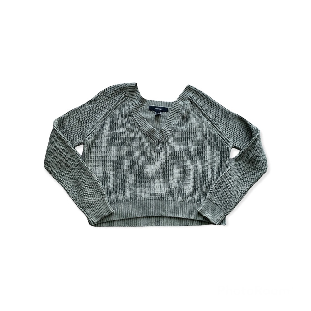 Forever 21 Knitted V-Neck Green Sweater Women’s Size S